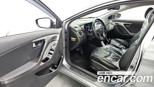 Hyundai Avante MD Premium, 2014 10