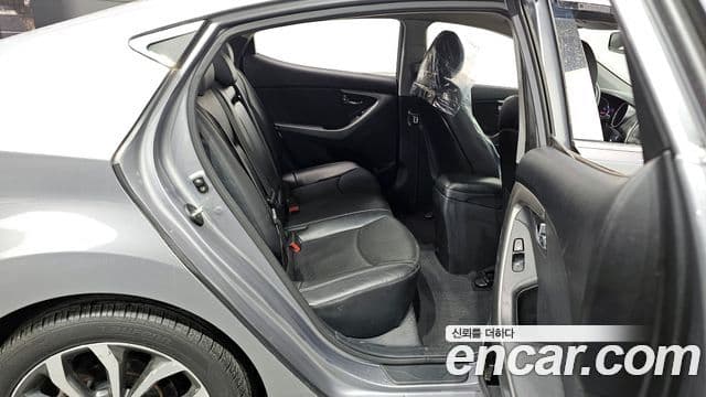 Hyundai Avante MD Premium, 2014 12