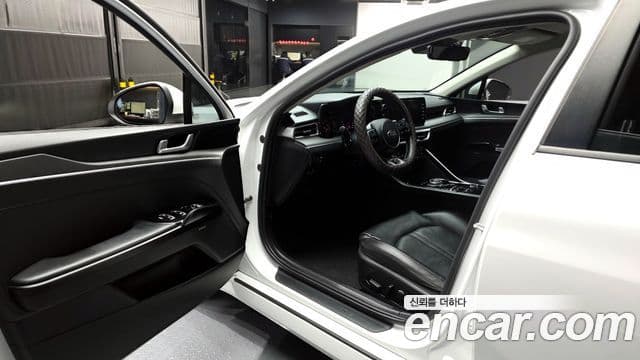Kia K5 3세대 Prestige, 2020 10