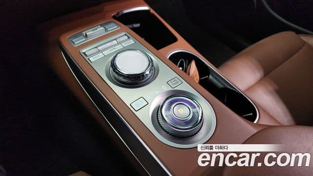 Genesis GV70, 2021 9