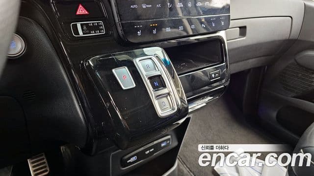 Hyundai Staria Inspiration, 2022 9