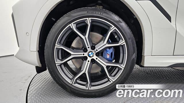 BMW X6 (G06) xDrive40i M Sport, 2021 все фото