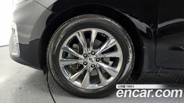 Kia The / новый New Carnival Special, 2019 все фото