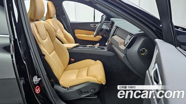 Volvo XC60 2세대 B5 Ultimate Bright, 2024 10