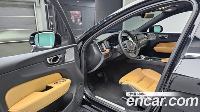 Volvo XC60 2세대 B5 Ultimate Bright, 2024 11
