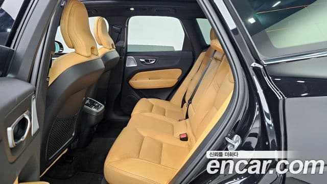 Volvo XC60 2세대 B5 Ultimate Bright, 2024 12