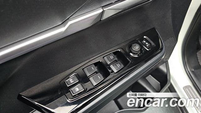 KG모빌리티(SsangYong) Torres T7, 2023 12