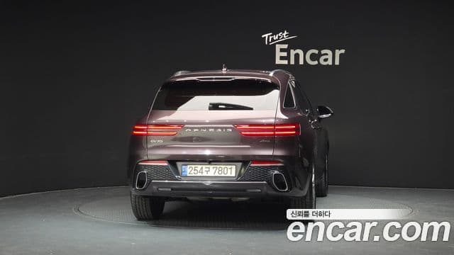 Genesis GV70, 2021 4