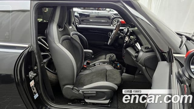 Mini Cooper S 3세대, 2023 11