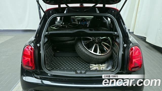 Mini Cooper S 3세대, 2023 20