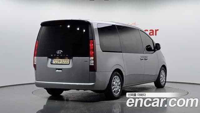 Hyundai Staria 4WD 휠체어리프트/슬로프, 2022 2