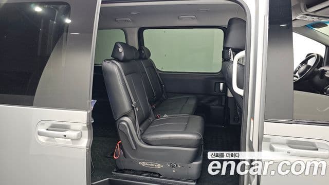 Hyundai Staria 4WD 휠체어리프트/슬로프, 2022 11