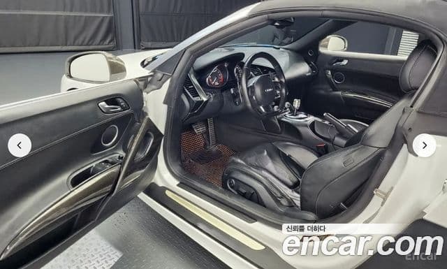 Audi R8 5.2 V10 Spyder, 2011 8