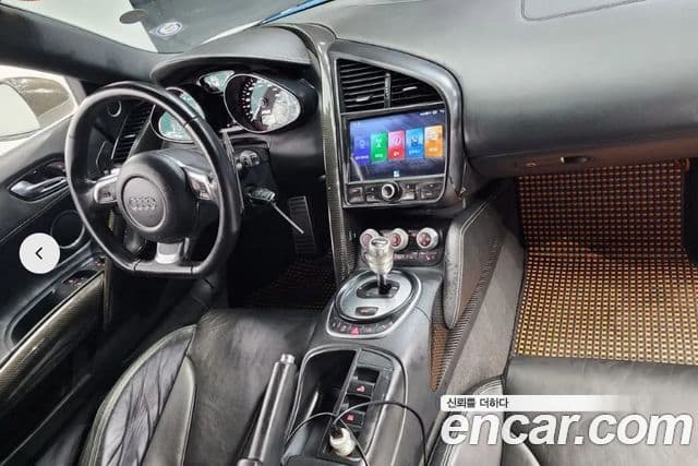 Audi R8 5.2 V10 Spyder, 2011 11