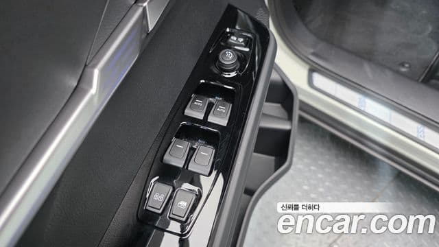 KG모빌리티(SsangYong) The / новый New Torres TV7, 2026 14