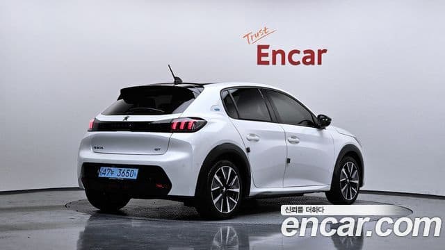 Peugeot e-208 2세대 GT, 2021 2