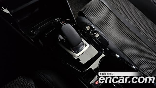 Peugeot e-208 2세대 GT, 2021 9