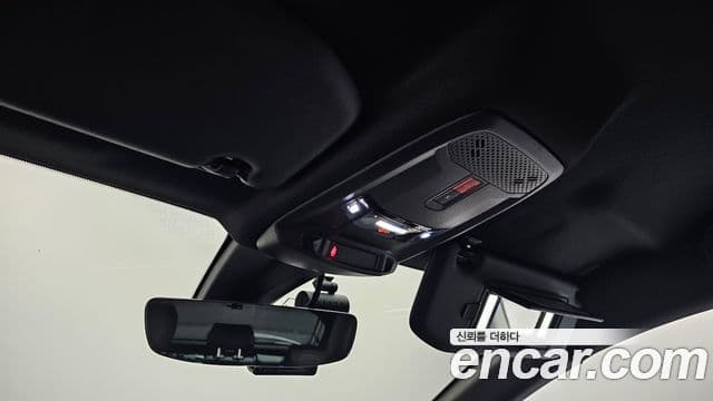 Peugeot e-208 2세대 GT, 2021 19