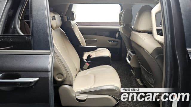 Kia Carnival 4세대 Prestige, 2021 11