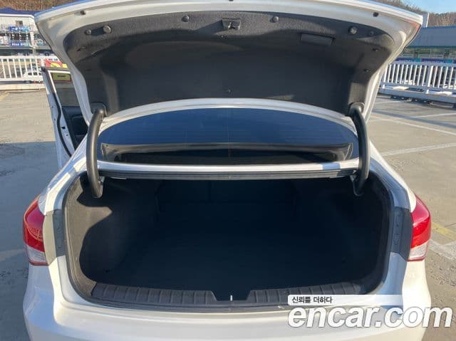 Hyundai i40 살룬 D Spec, 2015 19