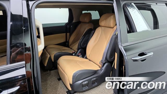Kia Carnival 4세대 Signature, 2021 11