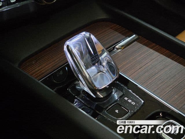 Volvo XC60 2세대 T8 Ultimate Bright, 2024 9