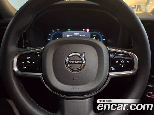 Volvo XC60 2세대 T8 Ultimate Bright, 2024 15