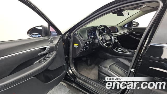 Hyundai Sonata (DN8) Premium Family, 2020 10