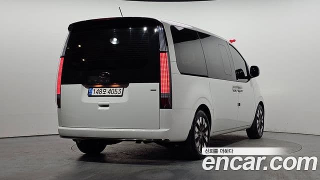 Hyundai Staria Inspiration, 2022 2