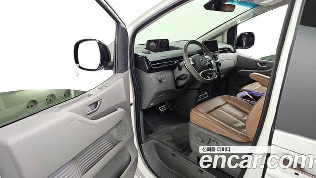 Hyundai Staria Inspiration, 2022 10