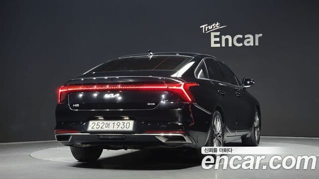 Kia K8 гибрид Signature, 2022 2