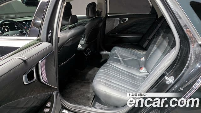 Kia K8 гибрид Signature, 2022 12