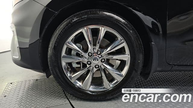 Kia The / новый New Carnival Prestige, 2020 все фото