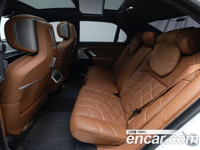 BMW 7시리즈 (G70) 740i sDrive Design Pure Excellence, 2023 12