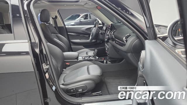 Mini Cooper 클럽맨 2세대, 2021 10