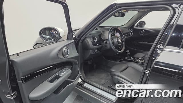 Mini Cooper 클럽맨 2세대, 2021 11