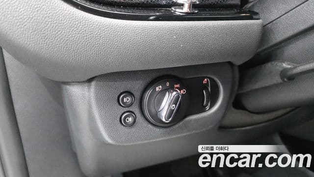 Mini Cooper 클럽맨 2세대, 2021 18