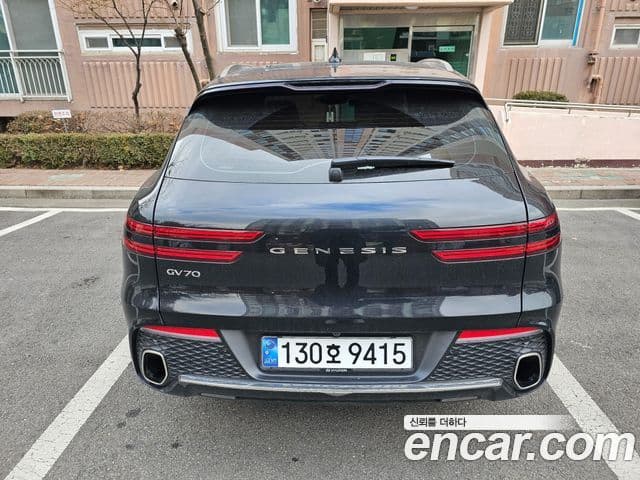 Genesis GV70, 2024 8