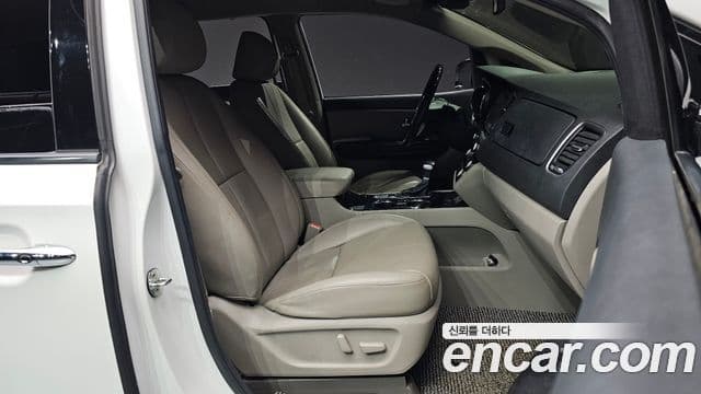 Kia The / новый New Carnival Special, 2020 10