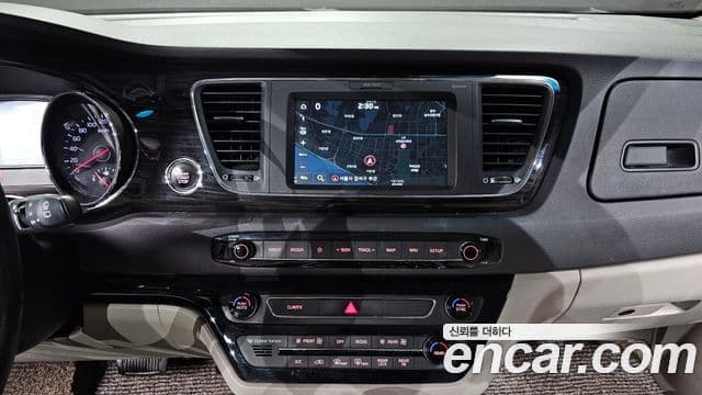 Kia The / новый New Carnival Special, 2020 14