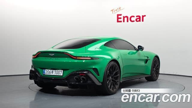 Aston Martin 밴티지 2세대 4.0 V8 купе, 2025 2