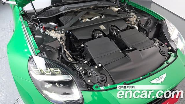 Aston Martin 밴티지 2세대 4.0 V8 купе, 2025 6