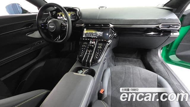 Aston Martin 밴티지 2세대 4.0 V8 купе, 2025 7