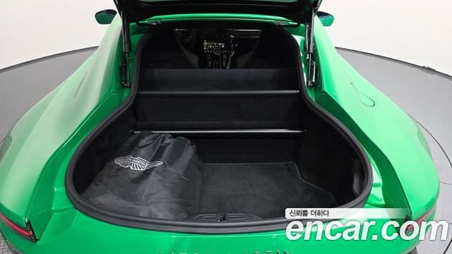 Aston Martin 밴티지 2세대 4.0 V8 купе, 2025 20