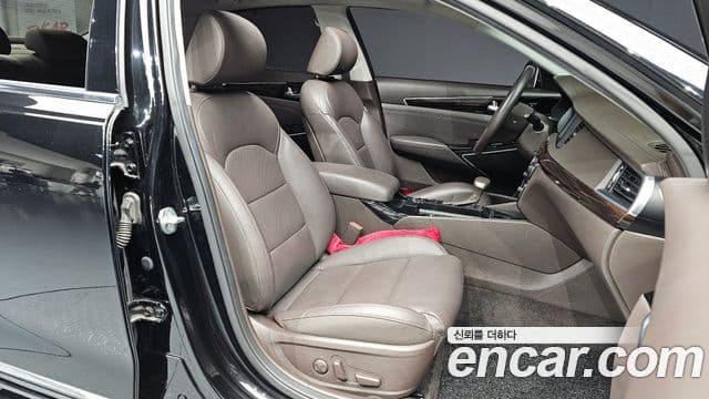 Kia All New K7 Noblesse, 2019 10