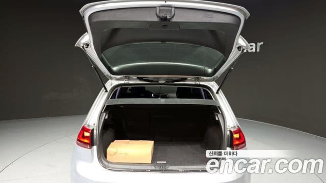 Volkswagen Гольф 7세대, 2014 20