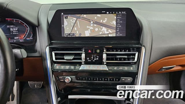 BMW 8시리즈 (G15) 840i xDrive M Sport first Edition купе, 2020 14