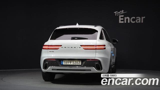 Genesis GV70, 2022 4