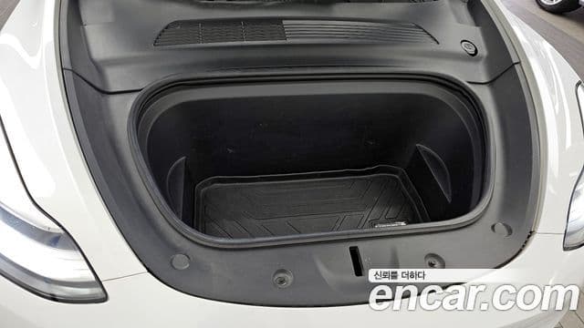 Tesla модель Y Long Range AWD, 2021 6