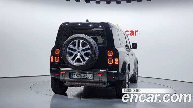 Land Rover Defender (L663) 110 P400 X, 2024 4